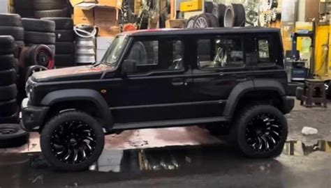 Modified Maruti Suzuki Jimny With Lift Kit & 20” Rims Is Everything And Badass: Watch | Auto ...