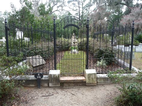 Double Trouble: Savannah - Bonaventure Cemetery