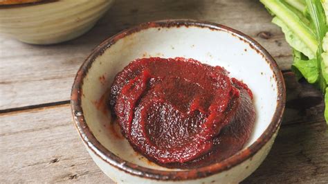 Gochujang Substitute: 5+ Easy Alternatives For Any Recipe