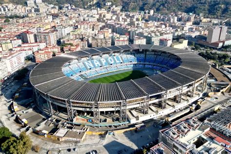 Napoli, uomo morto in un parcheggio sotto lo stadio Maradona