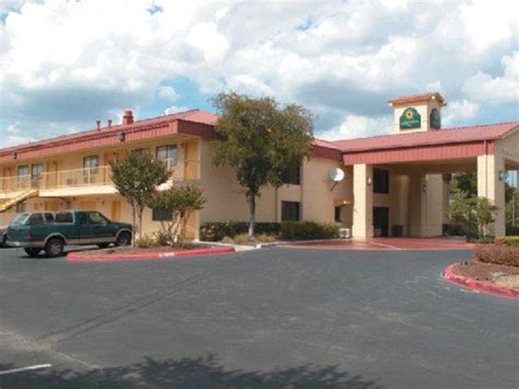 Best Price on La Quinta San Marcos Hotel in San Marcos (TX) + Reviews