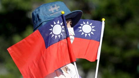 What to know about the escalating tensions between China and Taiwan ...