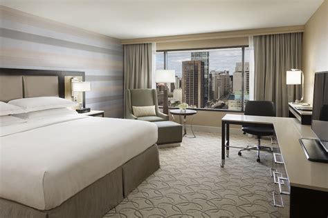 Book Hilton Toronto in Toronto | Hotels.com