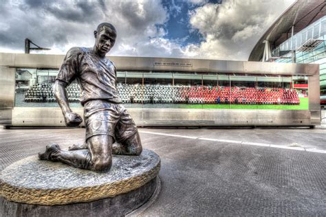 Thierry Henry Statue Emirates Stadium Photograph by David Pyatt