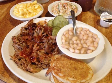 Sumner County's Best Dining Deal Winner - Top Hog, Gallatin | Bbq restaurant