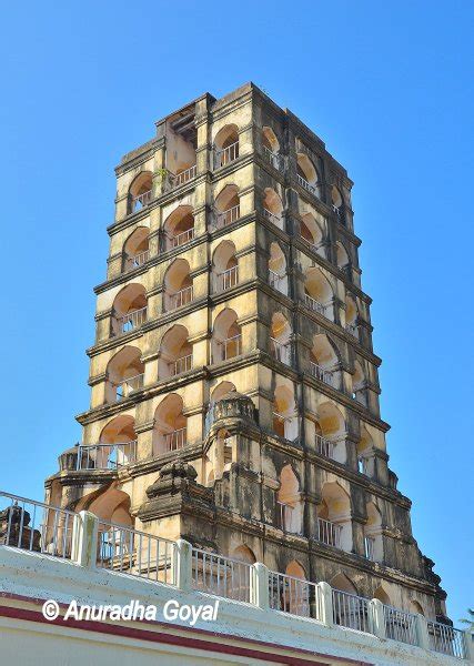 Maratha Thanjavur Palace - Maratha Might In TN - Inditales