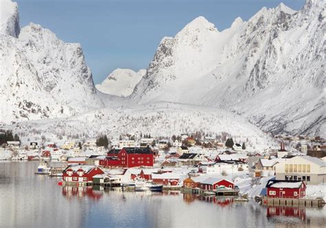 winter Reine Lofoten Norway | Here is a one review of this hotel ...