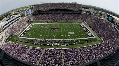 Oklahoma fan dies after heart attack at Kansas State game