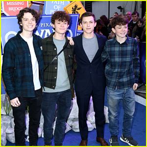 Tom Holland Brings His Brothers To ‘Onward’ Premiere in London | Eyal ...