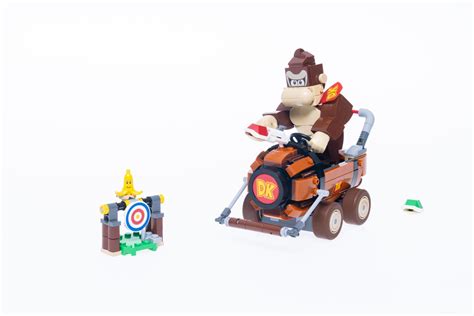 Cinque LEGO Mario Kart set details that make them feel like the game