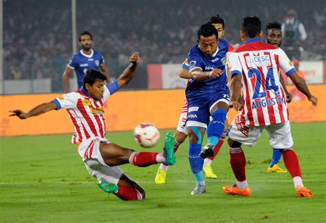 Indian Super League bolsters football's popularity in India