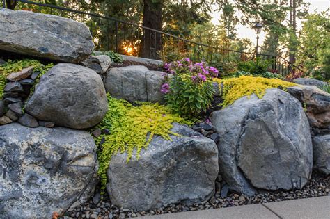 Canon Hill Driveway - Spokane Landscaping — Pacific Garden Design