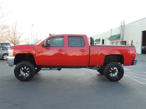 2009 Chevrolet Silverado 2500 4X4 / 6.6 L DURAMAX Diesel / ALLISON / LIFTED