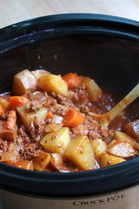 Slow Cooker Poor Man's Stew - The Magical Slow Cooker