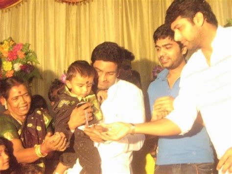 Rare And Unseen Pics Of Santhanam Photos - FilmiBeat