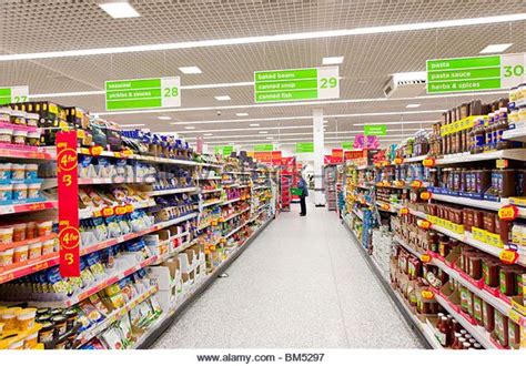 supermarket aisle - Buscar con Google Supermarket Design, Alcohol Shop, Retail Branding, Sign ...