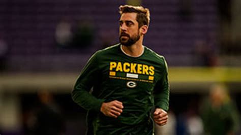 'Everything went very well' with Aaron Rodgers' surgery