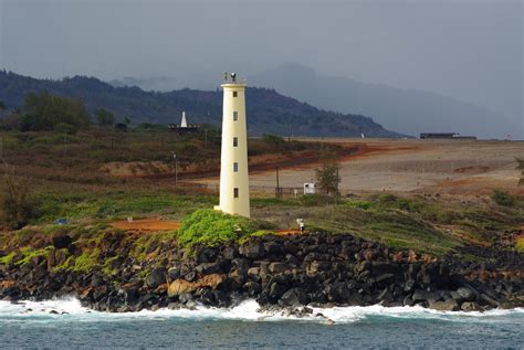 US - California and Hawaii - Hawaii / Kauai island / Nawiliwili Harbor Lighthouse - World of ...