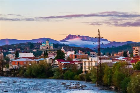 Tipps für Kutaissi: Sehenswürdigkeiten für Georgiens Stadt der Liebe