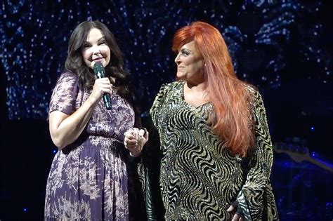 Wynonna and Ashley Judd Share Memories of Mom at Recent Show