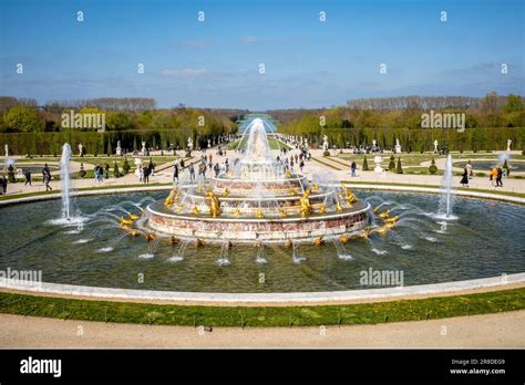 The Gardens and Fountains At The Palace of Versailles, Versailles ...