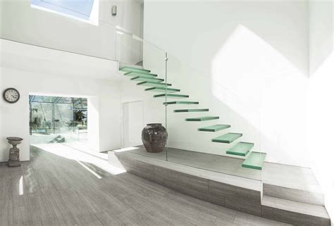 Modern Glass Staircases - Floating Glazed Designs | GlasSpace