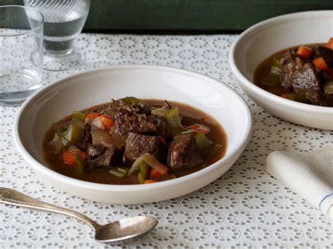 Old-Time Beef Stew : Paula Deen : Food Network | Stew recipes, Beef stew recipe, Food network ...