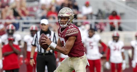 WATCH: Jordan Travis puts FSU up early with a 23-yard TD run