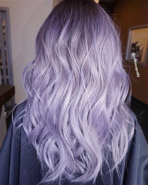 Lilac silver hair Pastel Purple Hair, Light Purple Hair, Dyed Hair Pastel, Hair Color Purple ...