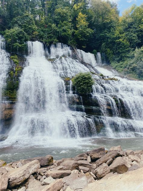 Embark on a Breathtaking Journey: Twin Falls - Tennessee's Hidden Gem!