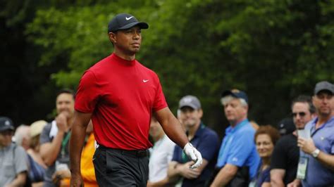 Why Does Tiger Woods Wear Red on Sunday for Final Rounds? | Heavy.com