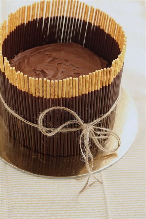 Chocolate Banana Pocky Cake » Hummingbird High