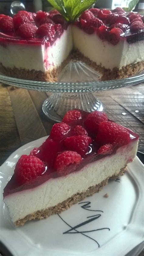 Panna Cotta Raspberry Torte/Cake | A German in Seattle