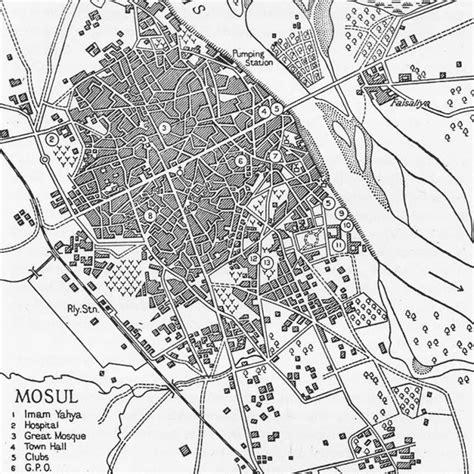 The changing plans of Mosul old city, a) Mosul in 1700 A.D. b) Mosul in ...