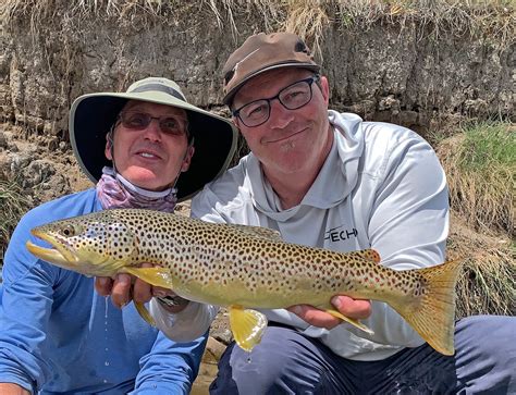 Fly Fishing Wyoming's Green River - WorldCast Anglers