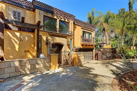 3274 Laurel Canyon Boulevard, Studio City