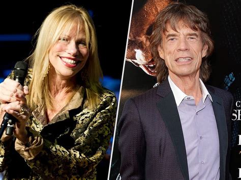 Carly Simon Opens Up About Mick Jagger in Memoir