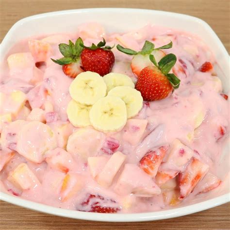 Cocina Guerrerense - ENSALADA DE FRUTAS CON YOGURT DE FRESA | Apple ...