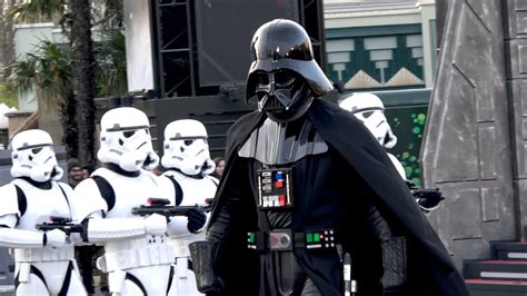 Disneyland Paris Star Wars A Galactic Celebration 2020 Imperial March - YouTube