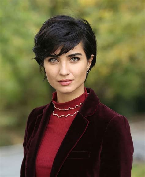 Tuba Buyukustun