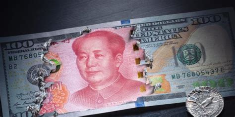 The dollar falls behind the yuan for the first time in Chinese cross ...