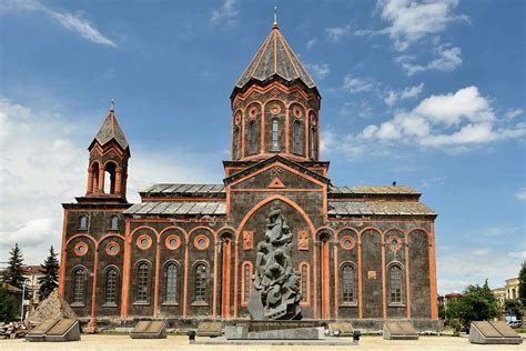 Private tour to Gyumri | Armenia-Tour.com