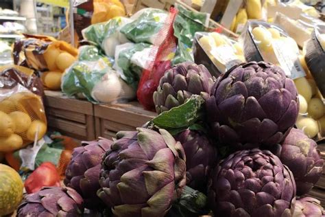 18 beautiful markets in Italy + tips for a successful experience | Mama Loves Italy