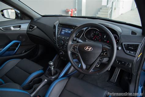 2016 Hyundai Veloster Street Turbo review (video) | PerformanceDrive