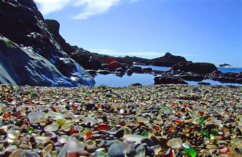 AMAZING STORIES AROUND THE WORLD: Amazing Glass Beach, Mendocino ...