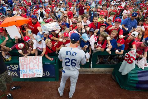 WATCH: Chase Utley hailed a hero Monday night in Philadelphia - True ...