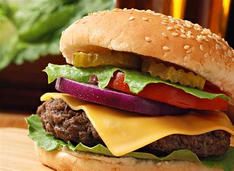 40 Popular Burgers—Ranked! | Eat This Not That