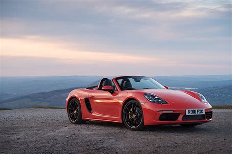 PORSCHE 718 Boxster S (982) specs & photos - 2016, 2017, 2018 - autoevolution