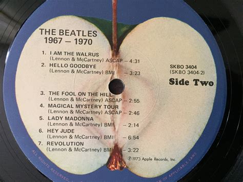 TBT Vinyl: The Beatles, The Red Album / The Blue Album – Social Geek Blog