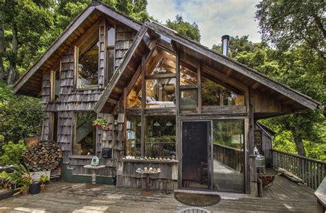 Live the California coastal dream in this romantic cottage for $1.1M - Curbed